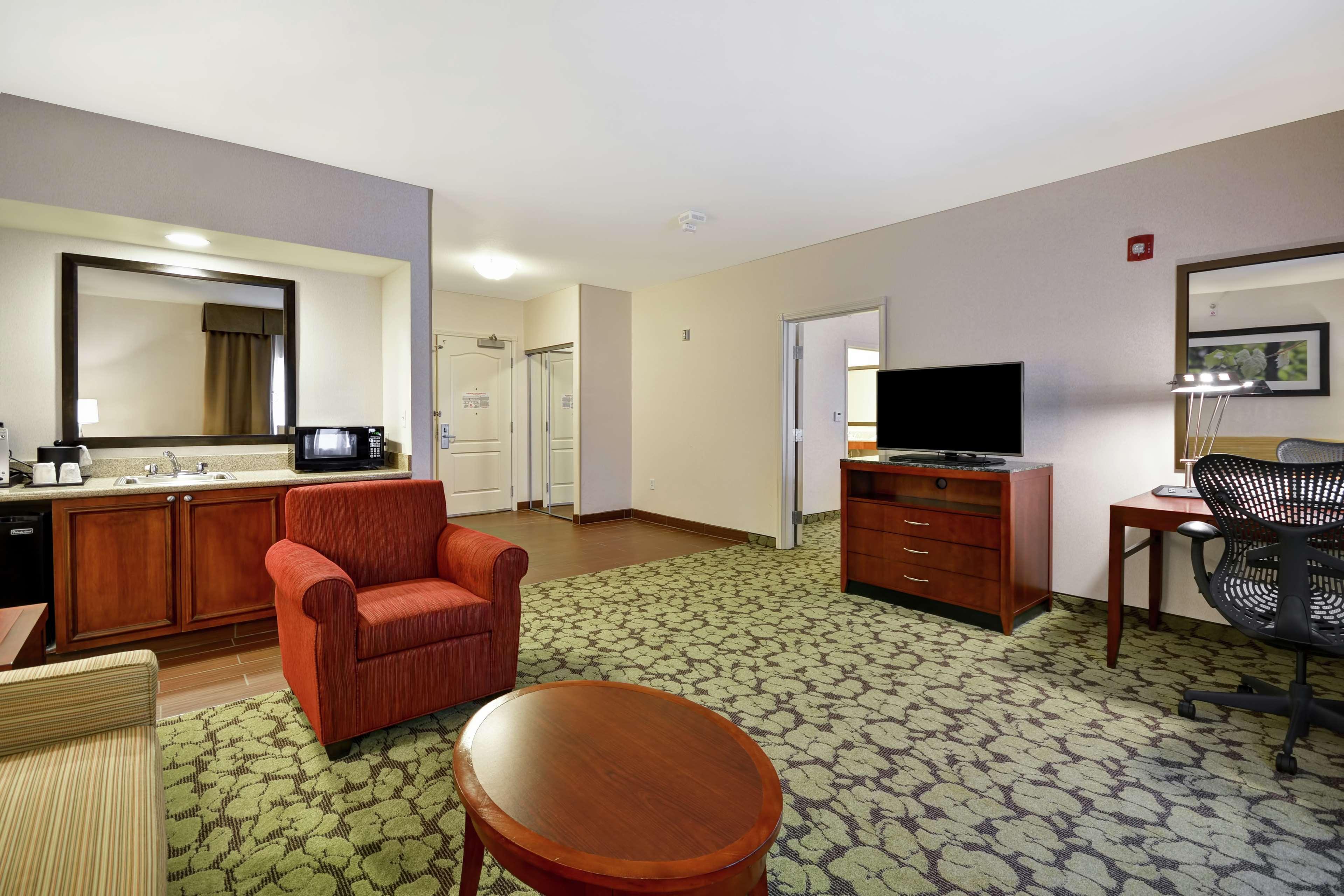 Hilton Garden Inn Fort Collins Exterior photo