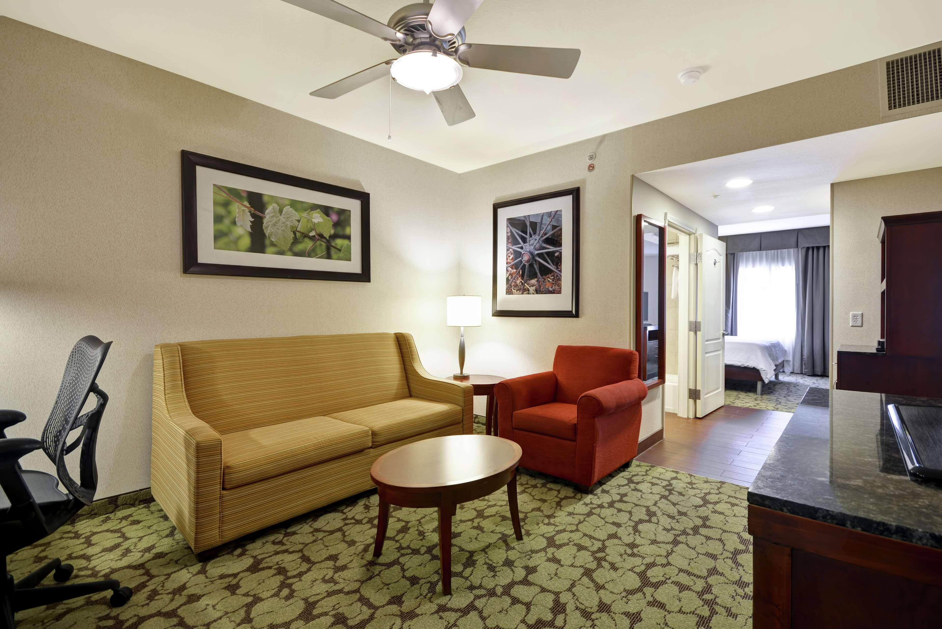 Hilton Garden Inn Fort Collins Exterior photo