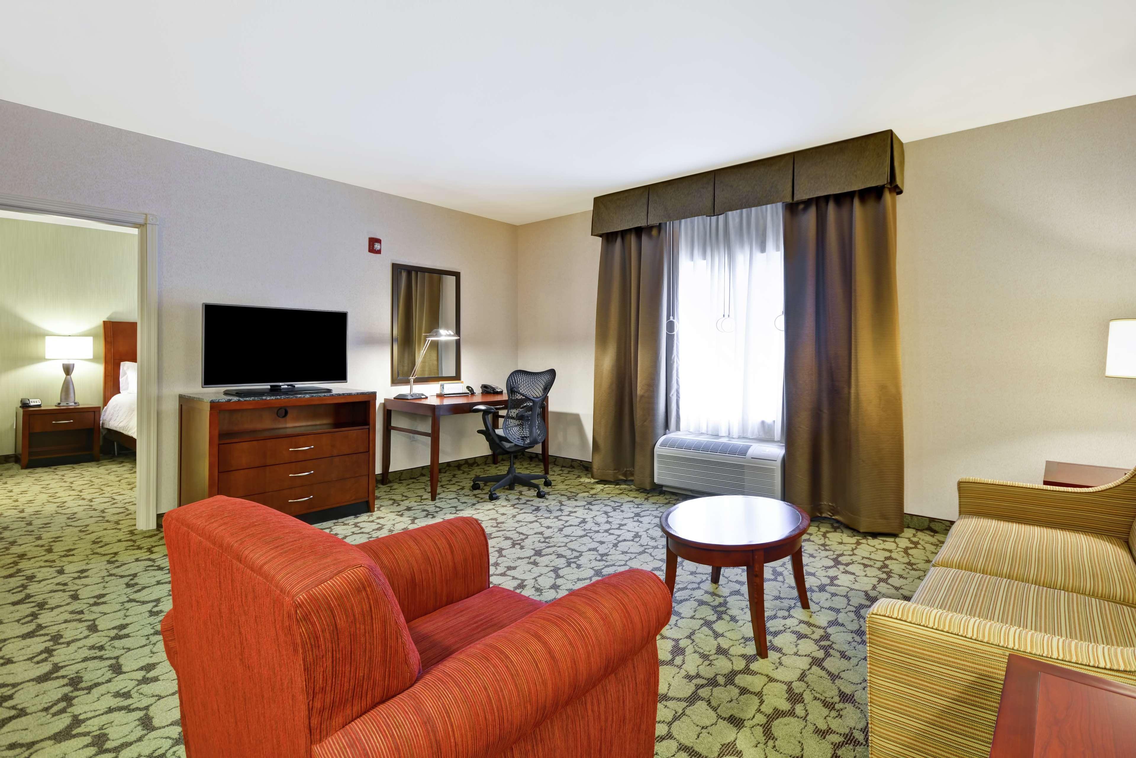 Hilton Garden Inn Fort Collins Exterior photo
