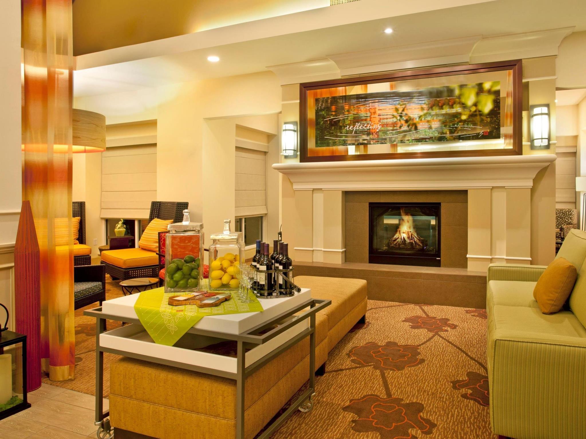 Hilton Garden Inn Fort Collins Exterior photo
