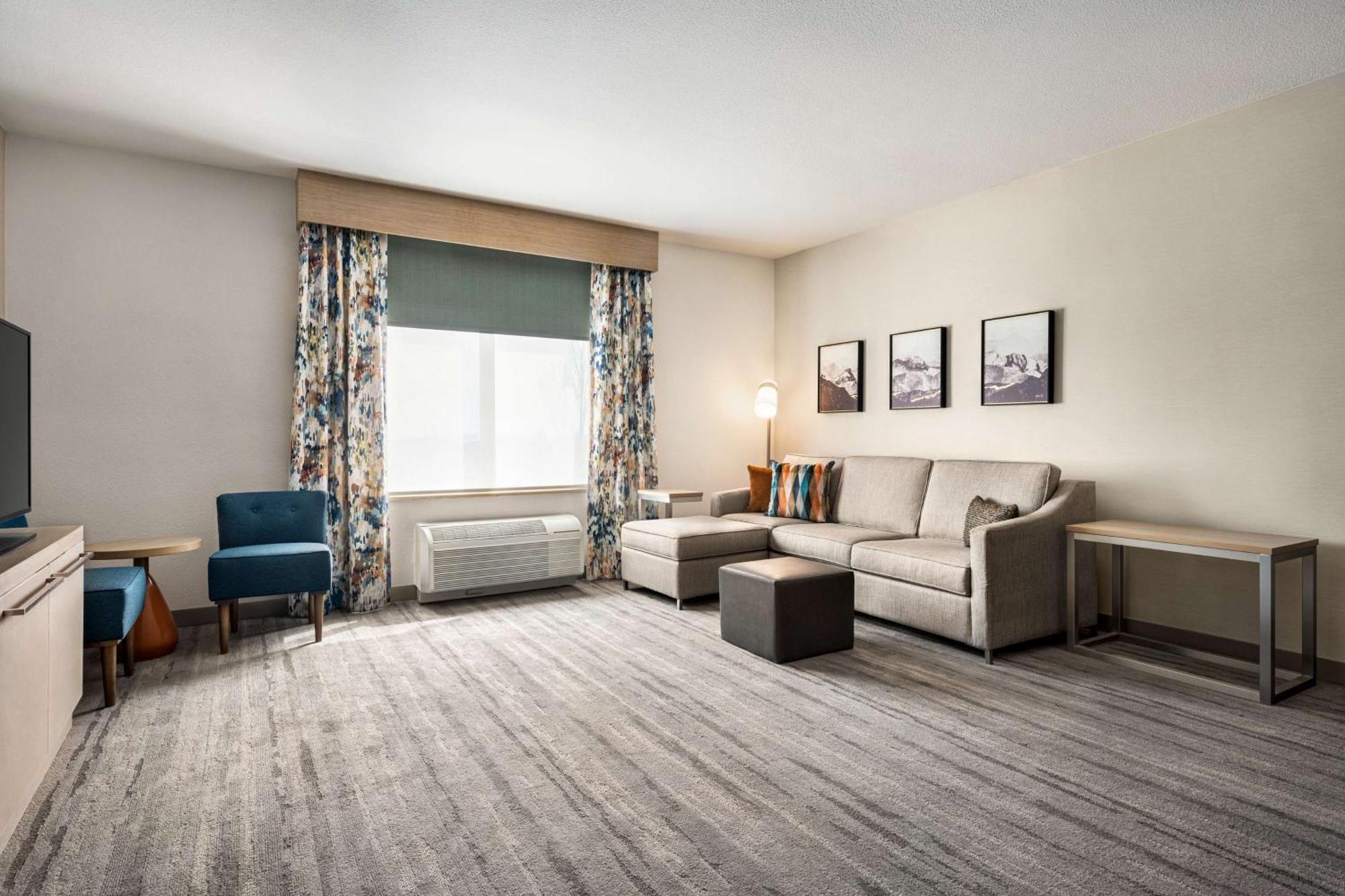 Hilton Garden Inn Fort Collins Exterior photo